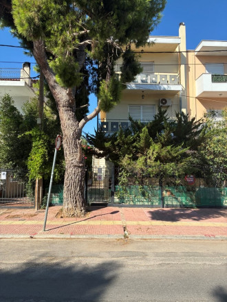 Μισθωμένο διώροφο διαμέρισμα, Νέα Ιωνία