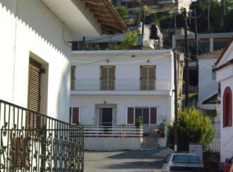 Μισθωμένη μονοκατοικία, Αχίλλειο 