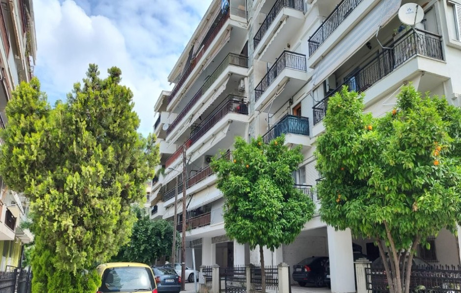 Leased apartment, Toumpa